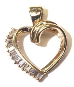 Colgante de diamantes Love Baguette corazón oro amarillo 14k .15ct SI1 H Love 2.5g Estate - Imagen 1 de 7