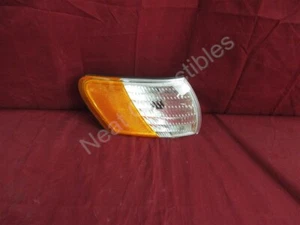 NOS OEM Ford Taurus Side Marker Lamp 1992 - 95 Right Hand - Picture 1 of 6