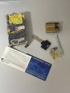 Mul-T-Lock Europrofil Halbzylinder, Hochsicherheit, Interaktiv, Karte + Schlüssel. - Bild 1 von 6