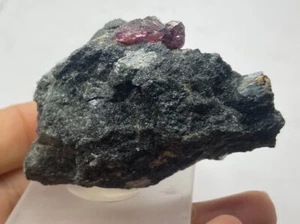 RUBIN SAPHIR Kristall (64.5gr) Ruby , Sapphire Crystal Winza, Tanzania - Picture 1 of 4