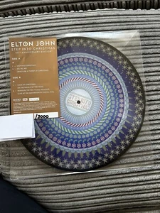 Elton John Step Into Christmas Zoetrope 12" Picture Disc Numbered 3000 Blood - Picture 1 of 2