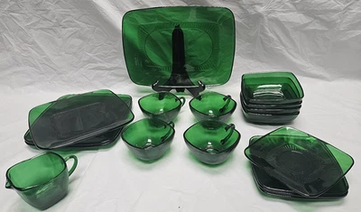  Cristalería vintage de 17 piezas Anchor Hocking "Charm" en verde bosque Foto 1 de 4