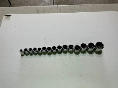 Snap-On 15 pc SAE Socket Set 1/2" Drive 12 Point - 7/16” to 1-1/4” in grt shape - Image 1 of 4