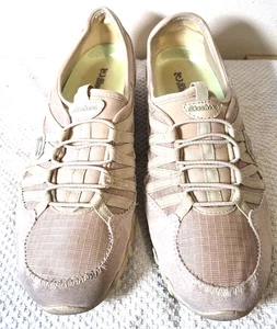 Skechers  Womens Sneakers 9.5 Tan Leather/Textile Upper Slip-on Comfort Sole - Picture 1 of 9