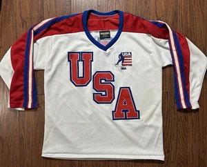 1984 Team USA Olympic Hockey Jersey Chock Full O’ Nuts Promo Men’s Large Skating - Bild 1 von 8