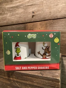 DR SEUSS CHARACTERS GRINCH & MAX SALT AND PEPPER SHAKERS NIB - Picture 1 of 5