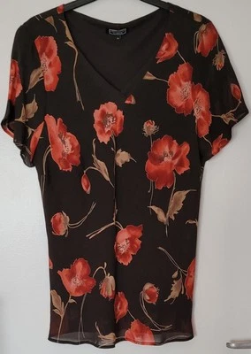 Debenhams Ladies Short Sleeve Lined Blouse With Detachable Scarf. Size 16 - Image 1 of 4