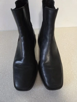 SAM EDELMAN WOMEN ANKLE BOOTIE SIZE 5.5 BLACK LEATHER PULL ON - Image 1 of 4