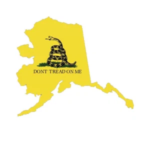 Calcomanía adhesiva de bandera de Gadsden en forma de estado de Alaska - Imagen 1 de 3