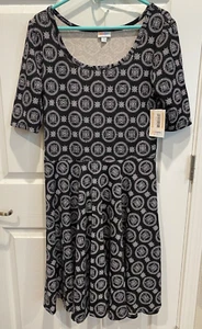 Lularoe Nicole Fit & Flare Dress Women's 2XL Black / White Design Stretch NWT - Picture 1 of 18