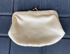 Monedero crema satinado vintage seminuevo - Imagen 1 de 10