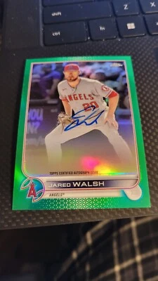 2022 Topps Chrome Baseball Chrome Veterans Autograph Green 32/99 Jared Walsh... - Image 1 of 2