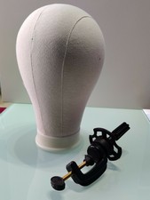 TESTA PER PARRUCCA CON PIEDE