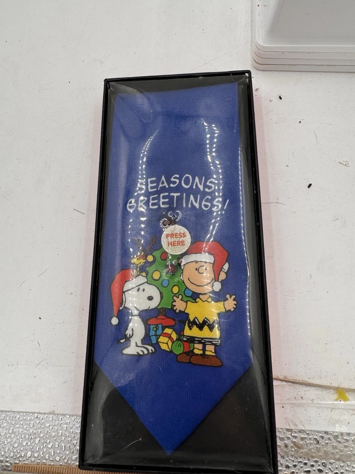 Corbata de Navidad - Cacahuetes Reversible Temporadas Saludos Snoopy Charlie Brown - ¡Nueva! Foto 1 de 4