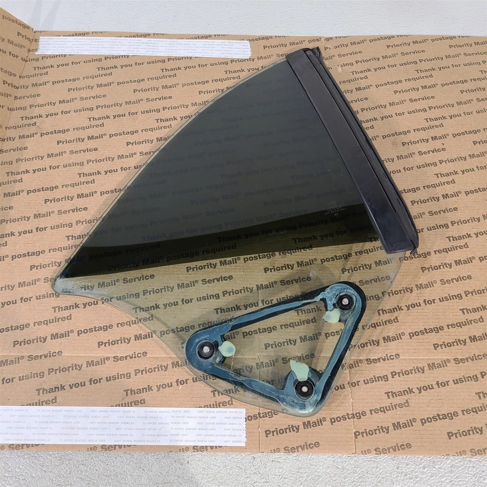 94-98 Mustang Gt Convertible Passenger Rear Quarter Glass Window Oem Aa7407 - Image 1 of 4