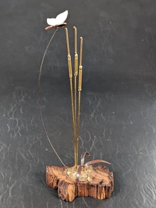 Vintage MCM Brutalist Kupfer Messing Emaille Schmetterling Rohrkolben Skulptur auf Holz  - Bild 1 von 9