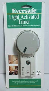 Eversafe Light Activated Timer Looks Like You're Home When You're Not / New - Picture 1 of 2