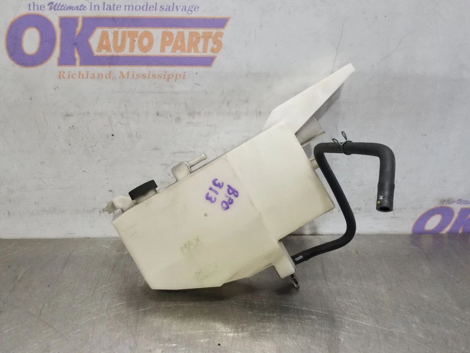 17 2017 INFINITI QX70 РЕЗЕРВУАР ОХЛАЖДАЮЩЕЙ ЖИДКОСТИ 3,7 Л - Изображение 1 из 4