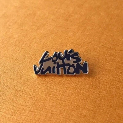 ⚡AUTHENTIC⚡ LOUIS VUITTON Exhibit Stephen Sprouse Louis Vuitton Pin *BRAND NEW* - Image 1 of 4