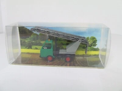 Mehlhose ; Multicar M 22 mit Drehleiter , zivil ; DDR-Modell ; 1:87 ;H0 ; in OVP - Bild 1 von 2