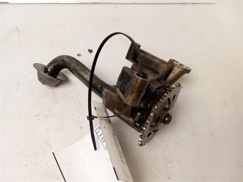 OIL PUMP FOR VOLKSWAGEN BEETLE 1999 - Image 1 of 4