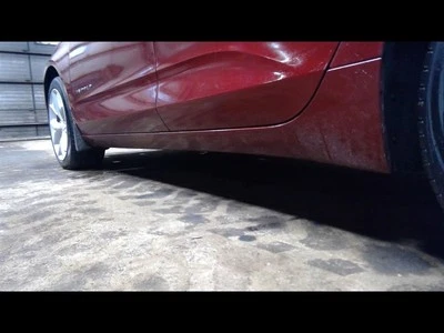 2014-2020 IMPALA NEW Style Left Rocker Panel Moulding 1557691 - Image 1 of 4