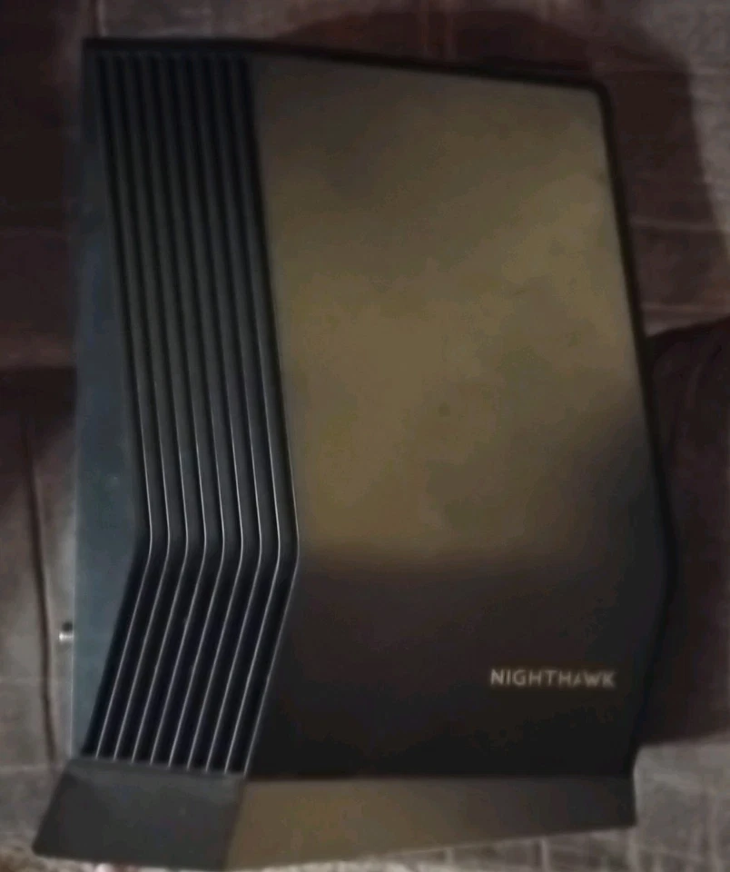 Cable módem router con cable de alimentación NETGEAR Nighthawk AX8 AX6000 CAX80 Foto 1 de 1