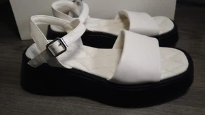 River Island White quilted platform sandals size 7 UK - Picture 1 of 5