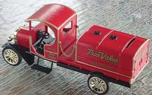 ERTL GMC 1919 TRUE VALUE TANKER TRUCK DIE CAST BANK 1:30 SCALE - Picture 1 of 3