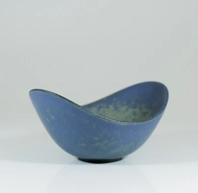 Uma tigela de cerâmica azul vintage - Gunnar Nylund - Rörstrand Suécia década de 1950 - Imagem 1 de 4