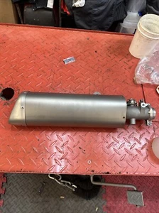 YAMAHA R6 YZF600R BN6 2018 SILENZIATORE SCARICO CON VALVOLA - Foto 1 di 1