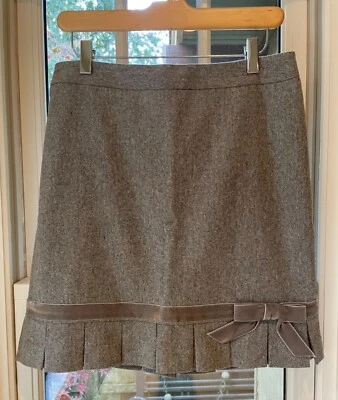 Banana Republic Falda Lana Gris 4 Pliegues Detalle Cinta Terciopelo Lazo Línea A Foto 1 de 4