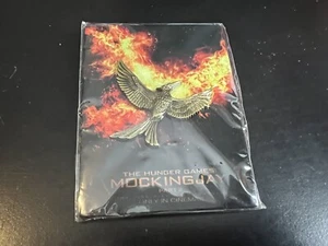 The Hunger Games Mockingjay Part 2 pin * NEW in package - Picture 1 of 2