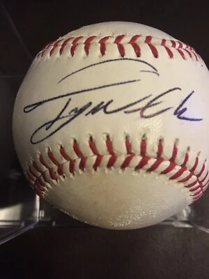 Balón de foul firmado automáticamente Taijuan Walker - Seattle Mariners - Philadelphia Phillies Foto 1 de 3