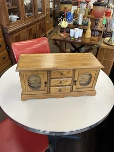 Vintage Schmuckkästchen mit Spieluhr aus Holz - Bild 1 von 9