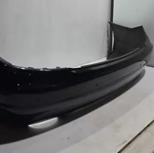 PARAGOLPES TRASERO ORIGINAL MERCEDES CLASE C 1.6T W204 2013 EN NEGRO 040 - Imagen 1 de 11