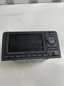 Radio mit Navigation "Navigation Plus" Audi A3/S3 8P0035192A Audi A3 8P - Bild 1 von 6