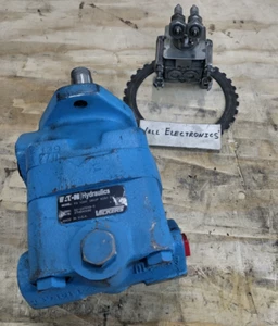 Bomba hidráulica original Eaton F3V20F1R11P3C6H22 Vickers =NOS= 02-137049-3 - Imagen 1 de 6