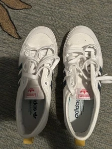 Adidas Nizza RF Schuhe Herrenschuhe Größe 8,5 - Bild 1 von 5