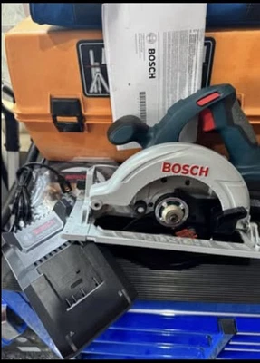 Bosch CCS180B15RT 18V 6-1/2 pulg. Kit de sierra circular (4 Ah) Foto 1 de 4