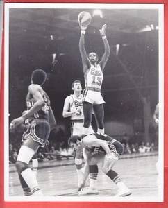 1968/69 TYPE 1 8 X 10 MINNESOTA PIPERS VS NEW ORLEANS BUCS HAWKINS - Picture 1 of 2