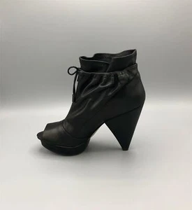 Boutique 9 Quazi Black Leather Peeptoe Booties NIB Size 8 $260 - Picture 1 of 1