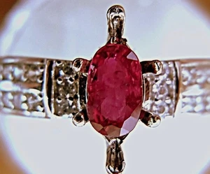 Rubin 0,78 natürlicher echter Rubin loser Stein oval Edelstein fast 7 x 5 mm - Bild 1 von 5