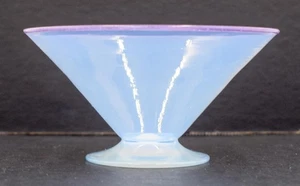 Steuben Opal mit Cintra Rand Kunstglas Schale, um 1925 - Bild 1 von 6