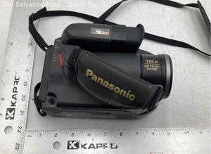 Panasonic Palmcorder PV-A227 Black 16x Optical Zoom Camcorder With Bag - Picture 1 of 6