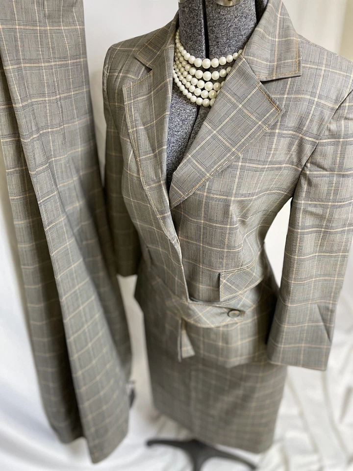 NEW LES COPAINS Skirt Suit Pant Size 8 Fabric Made By Loro Paina In Italy $565 - Image 1 of 4