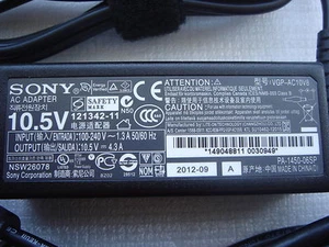 Power Supply Original Sony Vaio VGP-AC10V8 Genuine Adapter New IN France - Picture 1 of 1