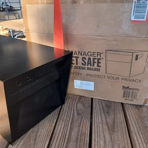New Mail Boss Mail Manager Street Safe Locking Security Mailbox Black Latitude - Picture 1 of 16