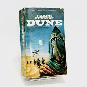 Dune Frank Herbert 1979 Paperback Book Science Fiction Sci-fi Vintage - Picture 1 of 5