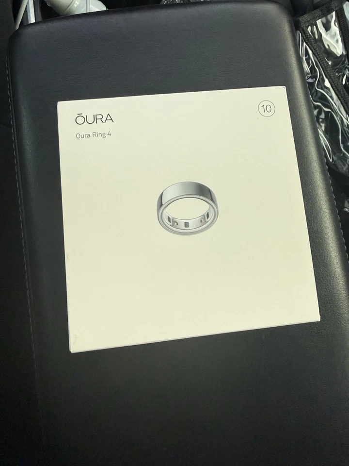 Oura Ring 4 - Size 7 - Silver - New In Box!!! - Image 1 of 1